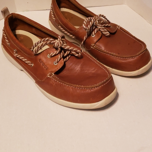 CROCS Shoes - Crocs leather deck shoes